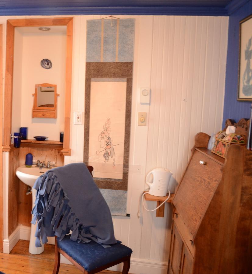 Gite Au Toit Bleu Sainte-Famille Room photo